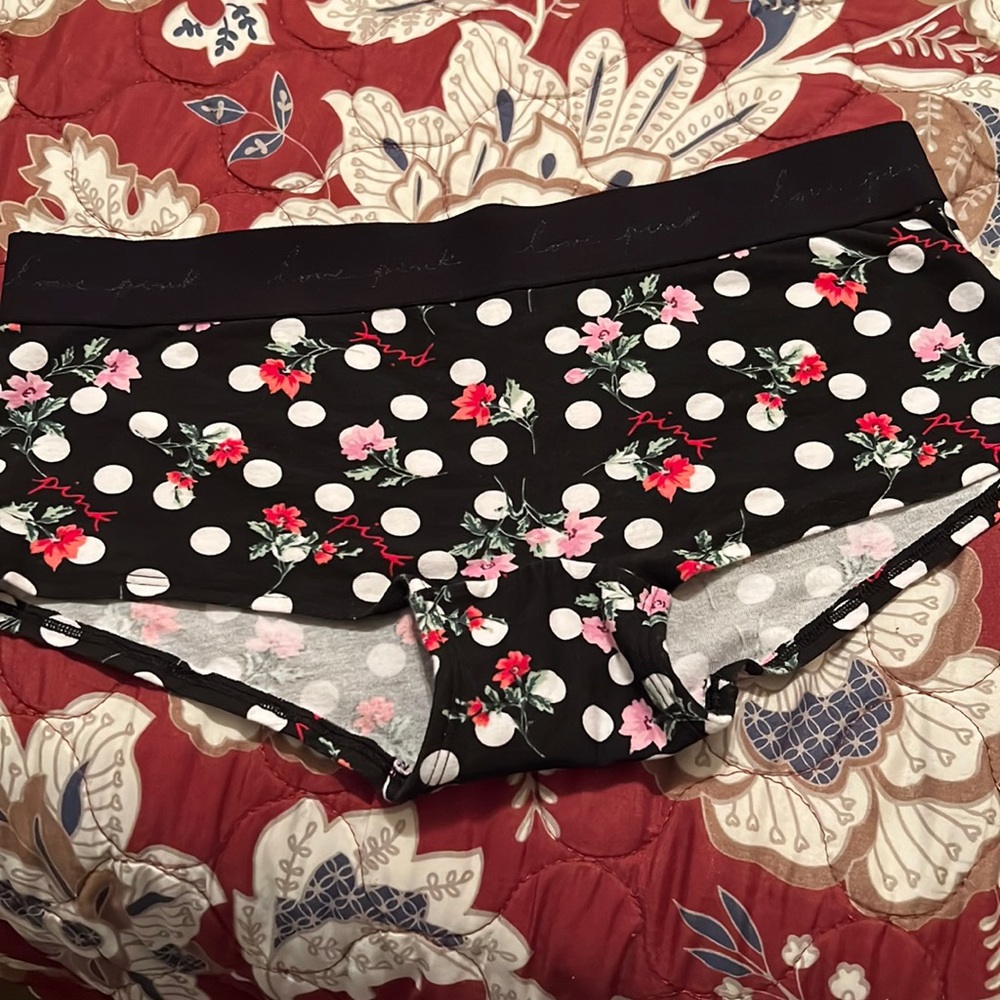 NWOT L SHORTIE